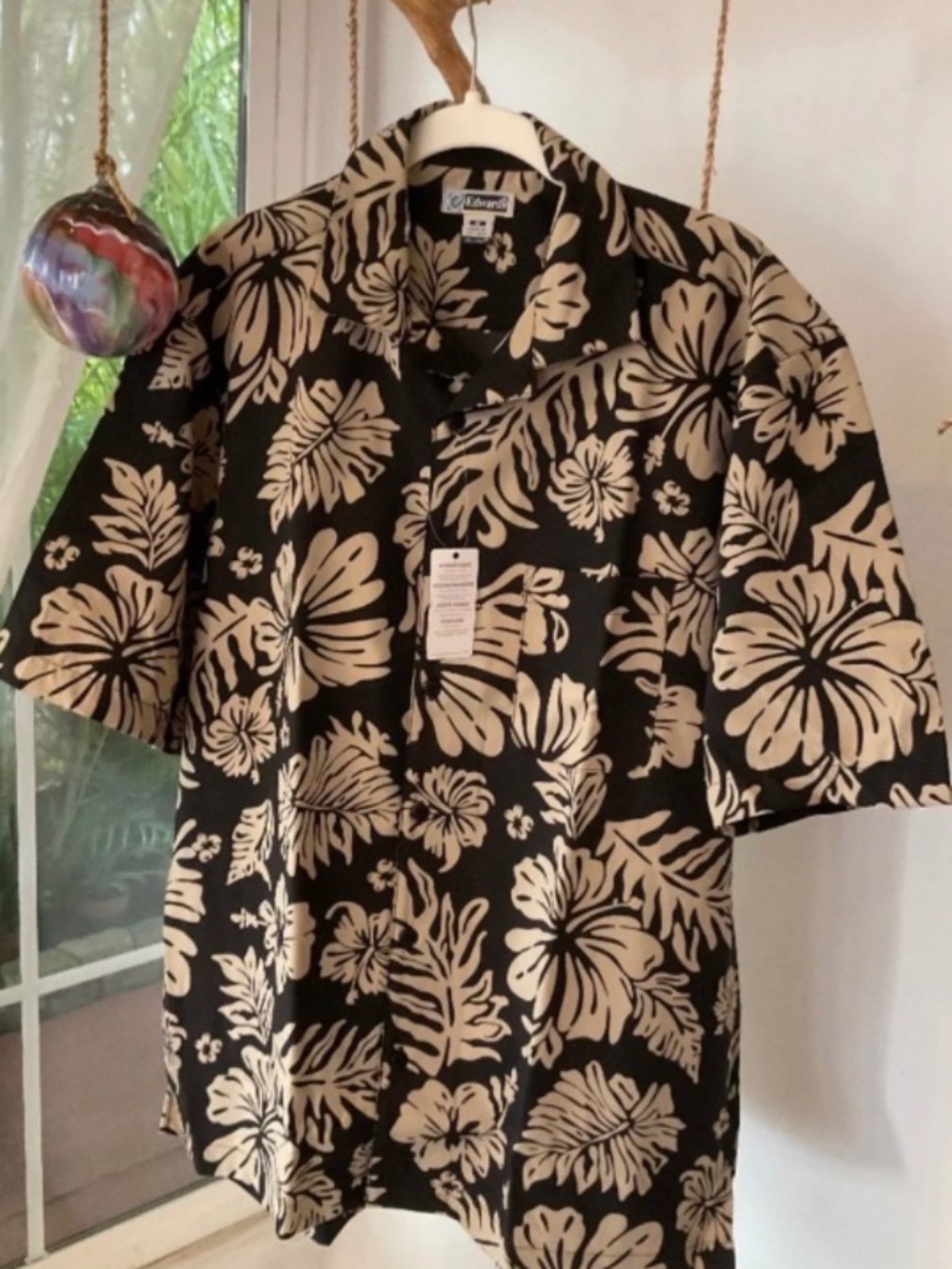 Edward’s Men’s Brown Aloha Shirt NWT